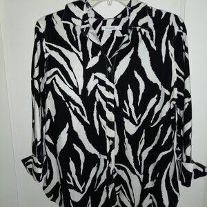Chico's button down shirt Zebra print. size 1